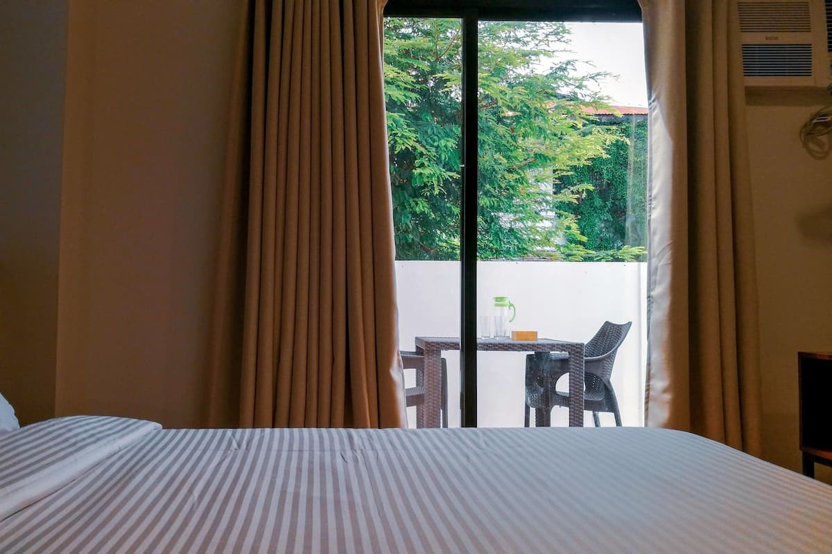 Doppia Deluxe, balcone | Biancheria da letto ipoallergenica, una cassaforte in camera