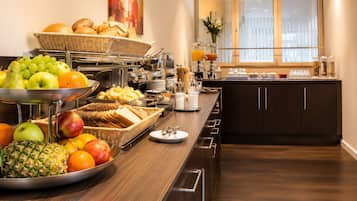Daily buffet breakfast for a fee