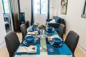 Classic Apartment | Living area | Smart TV, Netflix, streaming services - Indigo Pasay @ Pinecrest (Pasay)