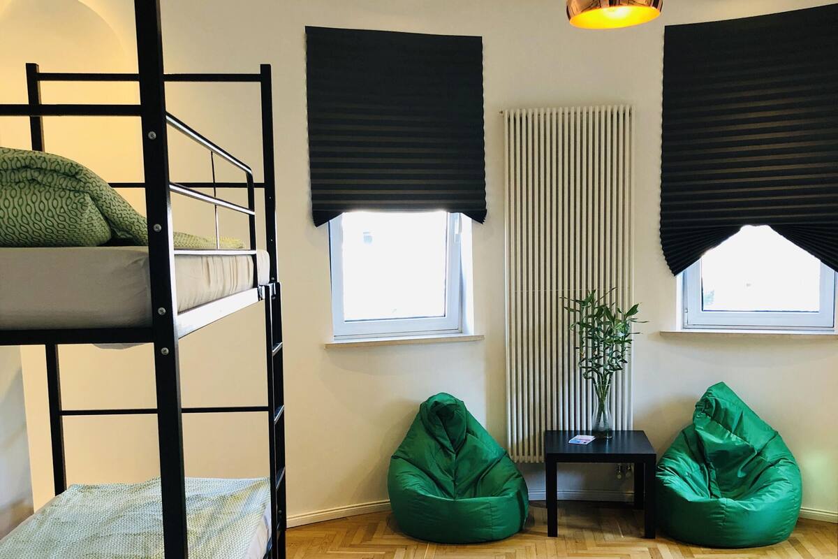 Quadruple Room, Mixed Dorm, Shared Bathroom (Green)