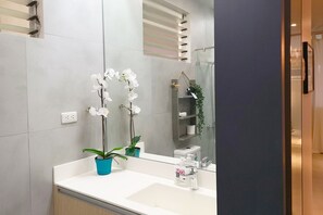 ห้องพัก, 1 ห้องนอน (Unit) | อ่างล้างมือ