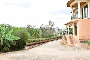 Classic Room | View from room - Vincenzo Homestay (Kigali)