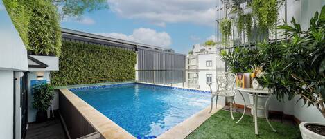 Alberca al aire libre