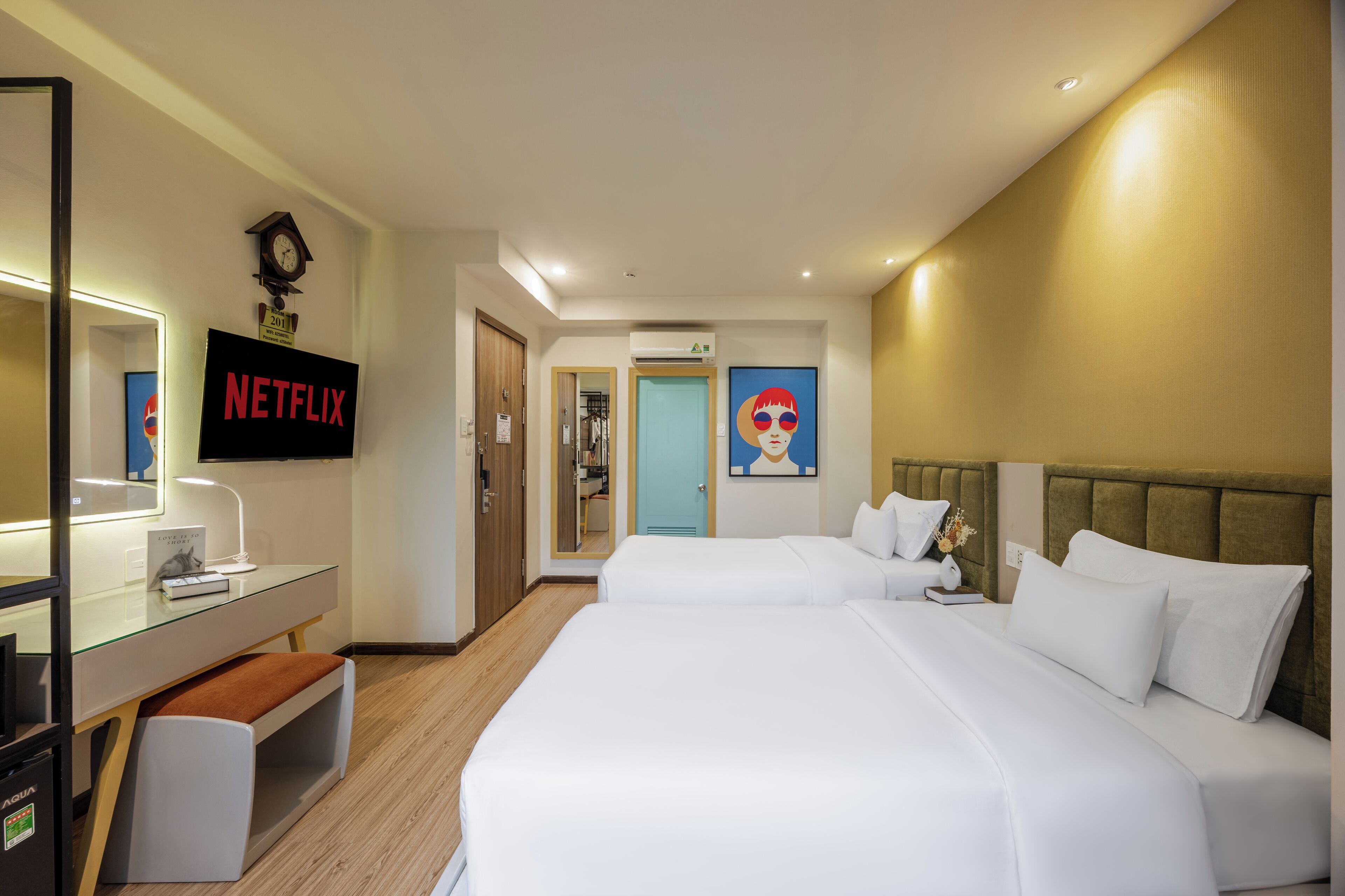 grand suite city view - rooftop pool | 1 bedroom, in-room safe, desk, blackout curtains