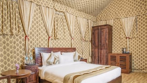 Luxury Tent | Desk, laptop workspace, iron/ironing board (on request), rollaway beds - The Koti Village Resort Chail (Shimla)