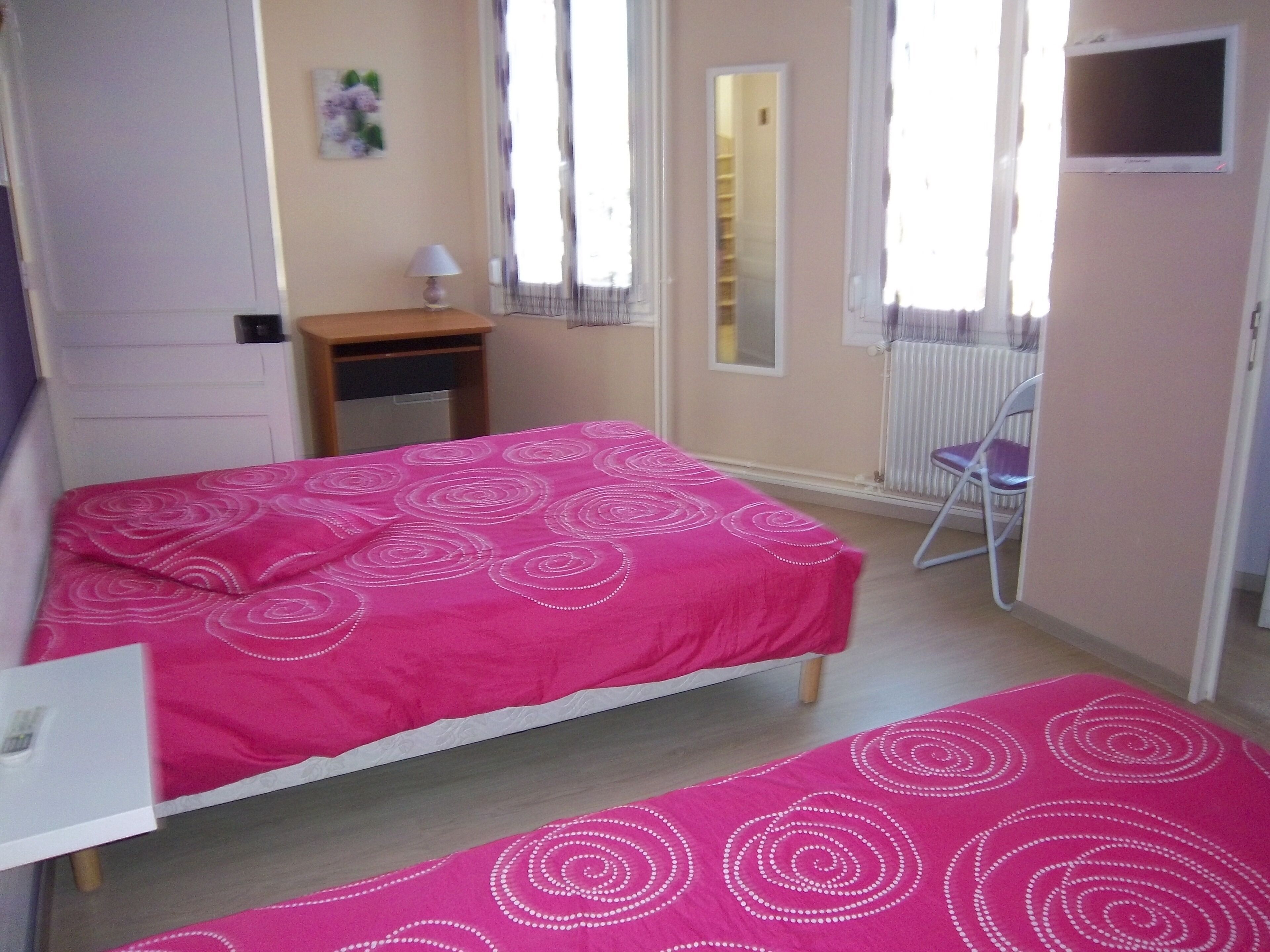 Insonorización, wifi gratis y ropa de cama 