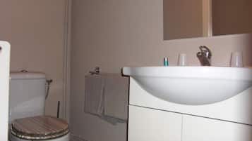 Habitación doble | Sistema de insonorización, wifi gratis, ropa de cama
