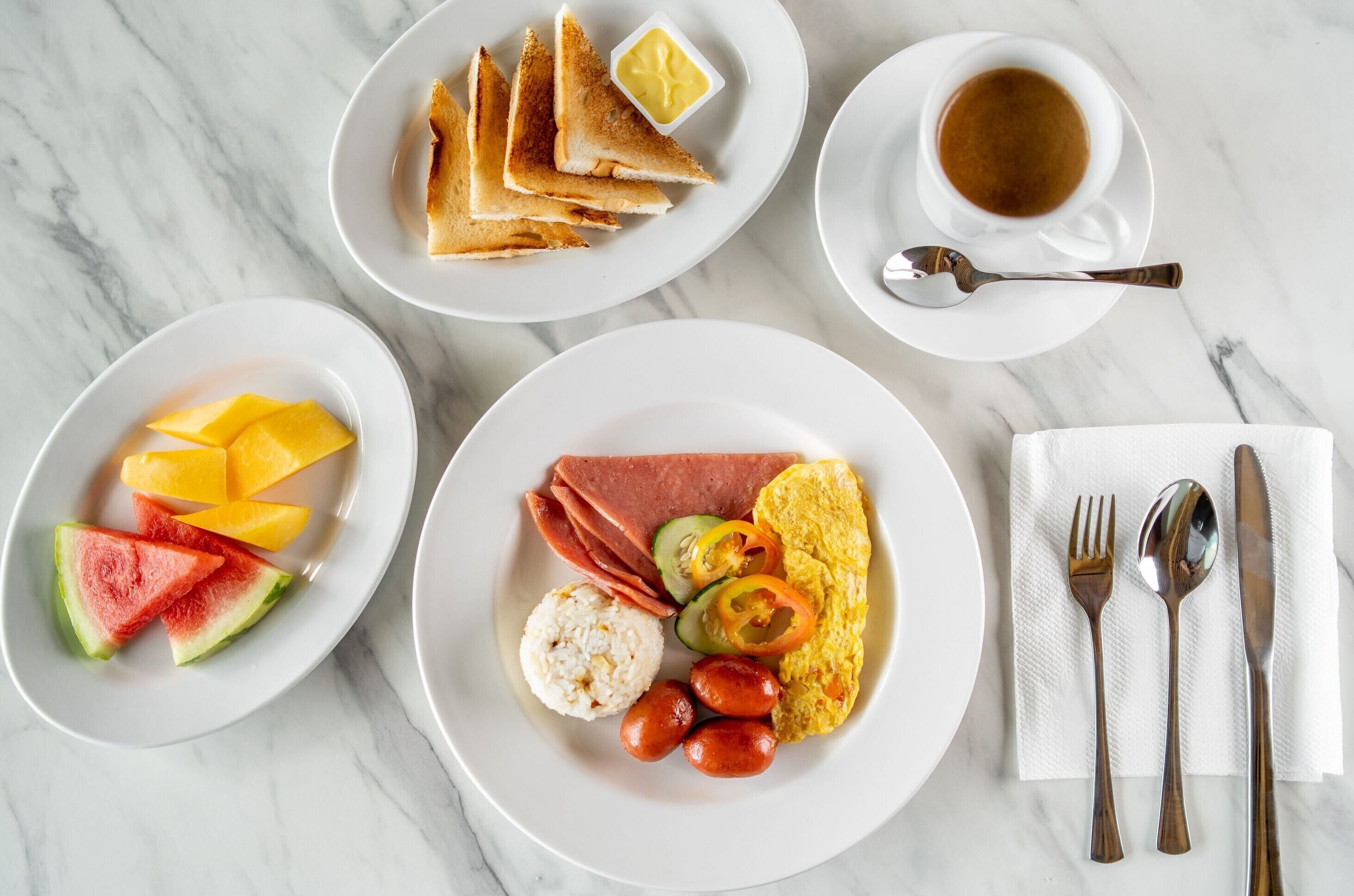 breakfast, lunch, dinner served; local and international cuisine