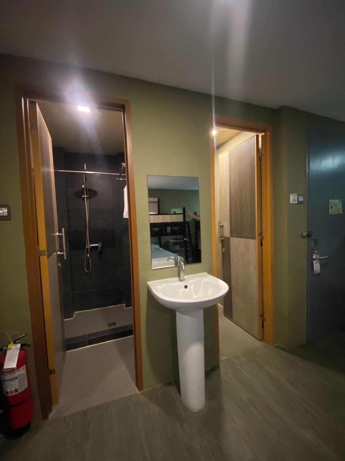 dorm for 8 pax | bathroom | shower, free toiletries, hair dryer, slippers