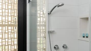 Douche de la salle de bain