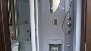 Superior Double Room | Bathroom shower