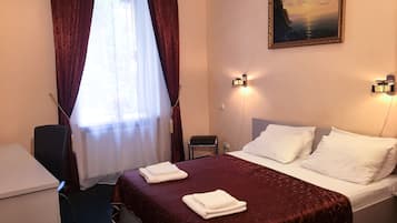 Superior Double Room | Minibar, soundproofing, iron/ironing board, free WiFi