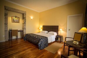 Executive Double or Twin Room | Free WiFi, bed sheets - Hotel Rural Quinta da Vista Alegre (Pacos De Ferreira)