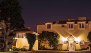 Front of property – evening/night - Hotel Rural Quinta da Vista Alegre (Pacos De Ferreira)