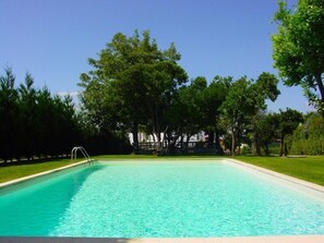 Outdoor pool - Hotel Rural Quinta da Vista Alegre (Pacos De Ferreira)