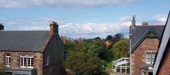 Gullane View Apartment