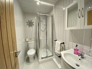 Princess Theatre Town Centre One Bed (A5) | Phòng tắm | Khăn tắm 