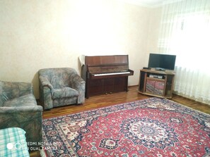 舒適公寓 | 客廳 | LED 電視