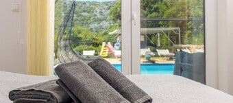 Villa Monte Adria 5 * for 8 + 2 pers.