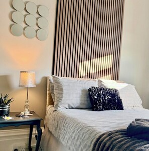 Habitació | Decoració individual, mobiliari individual i wifi gratuïta 