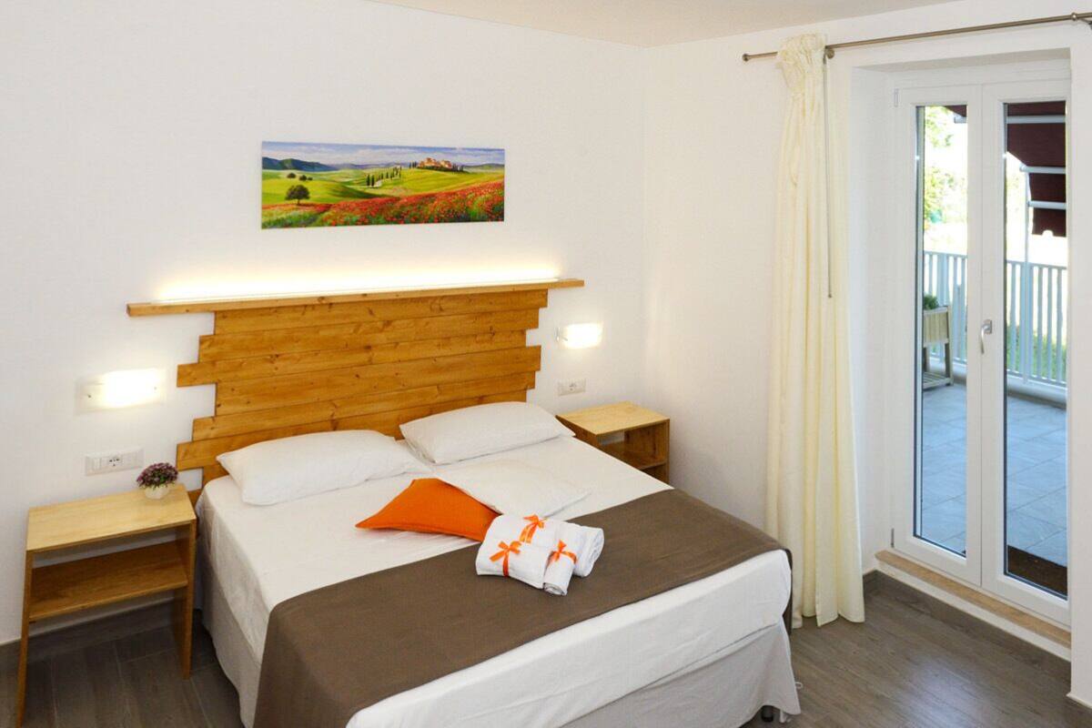 Hypo-allergenic bedding, down duvets, memory-foam beds, minibar