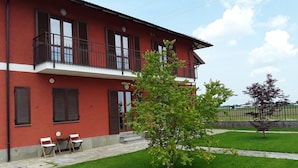 Single Room | Exterior - Tra Menta e Meliga (Carignano)