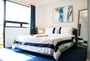 經典公寓 | 1 間臥室、獨特裝潢、布置獨特、書桌