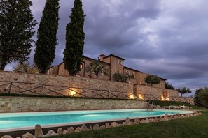 Piscina all'aperto