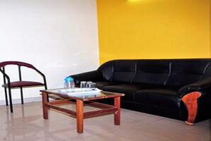 Luxury Room | Free WiFi - THE MAK INN - AFFORDABLE LUXURY STAY (Kakinada)