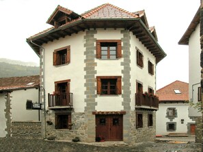 Fachada de la propiedad