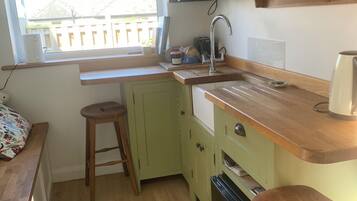 Télévision à écran plat de 26 pouces avec chaßnes numériques, télévision