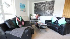 Premier Apartment | Living room - Cube Mailbox City Walk Garden View (Birmingham)
