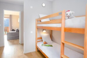 WiFi, bed sheets, wheelchair access - Wifi, 250m from resort center, balcony, parking, tv, ski locker, 25m², Pra Loup (Pra Loup)