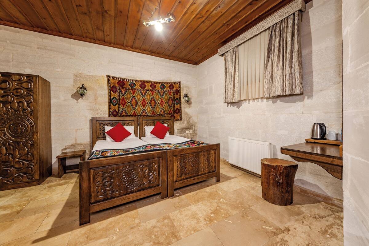 Standard Twin Room, 2 Twin Beds | Egyptian cotton sheets, premium bedding, minibar, desk