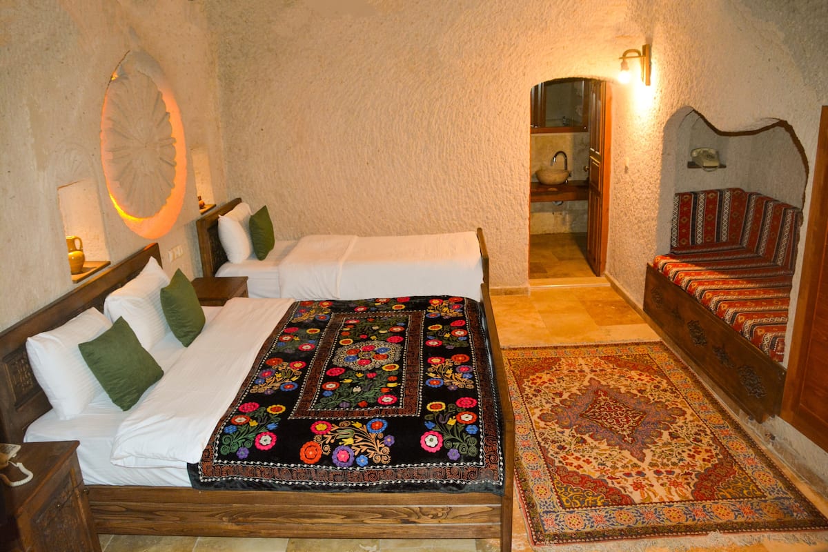 1 bedroom, Egyptian cotton sheets, premium bedding, minibar