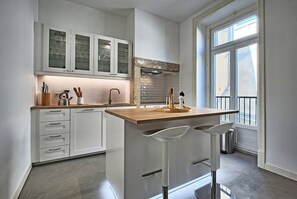 Private kitchen - MyPlace - Lisbon - Luxury Trindade III (Lisboa)