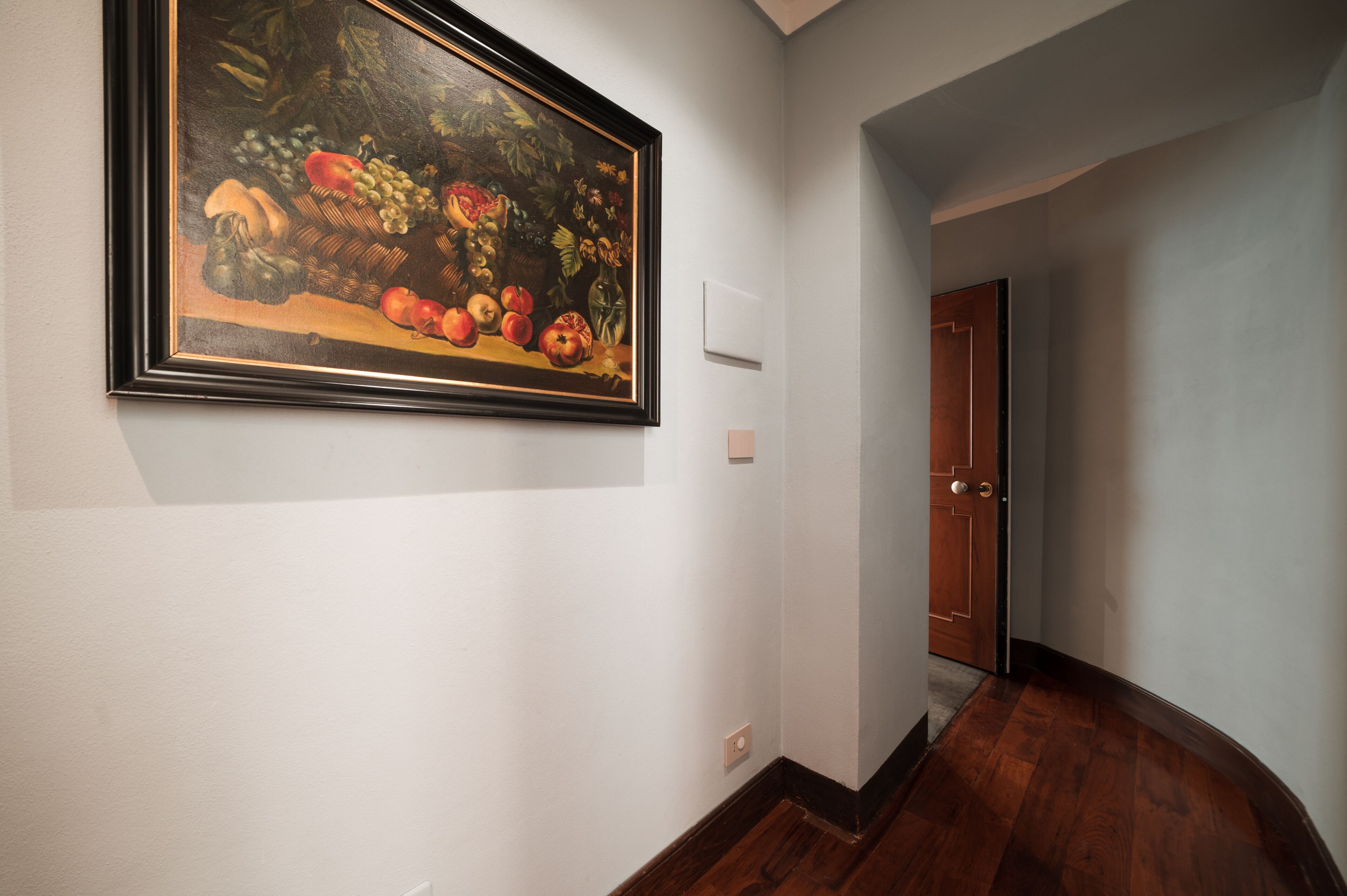 free minibar, in-room safe, desk, laptop workspace