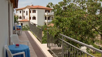 Apartment (3) | Balcony