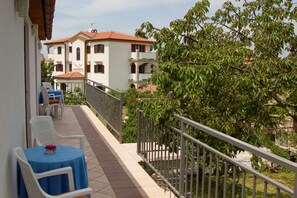 Apartment (3) | Balcony - House Bozac (Funtana)