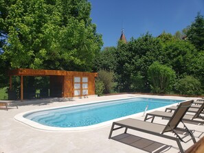 Piscine extérieure, piscine chauffée