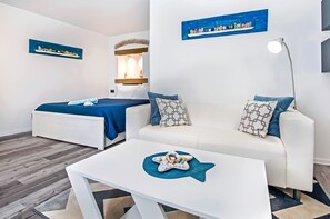 City Apartment | Living area | Flat-screen TV - Room Marinata (Rovinj)