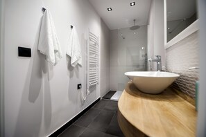 Departamento urbano | Lavabo en el baño