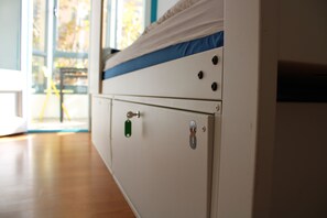 Room amenity - Mediterranean Hostel (Barcelona)