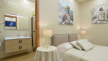 1 camera, una cassaforte in camera, ferro/asse da stiro, Wi-Fi