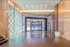 المنشأة من الداخل