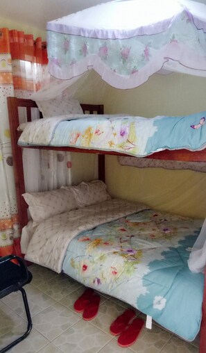 2 bedrooms, WiFi, bed sheets