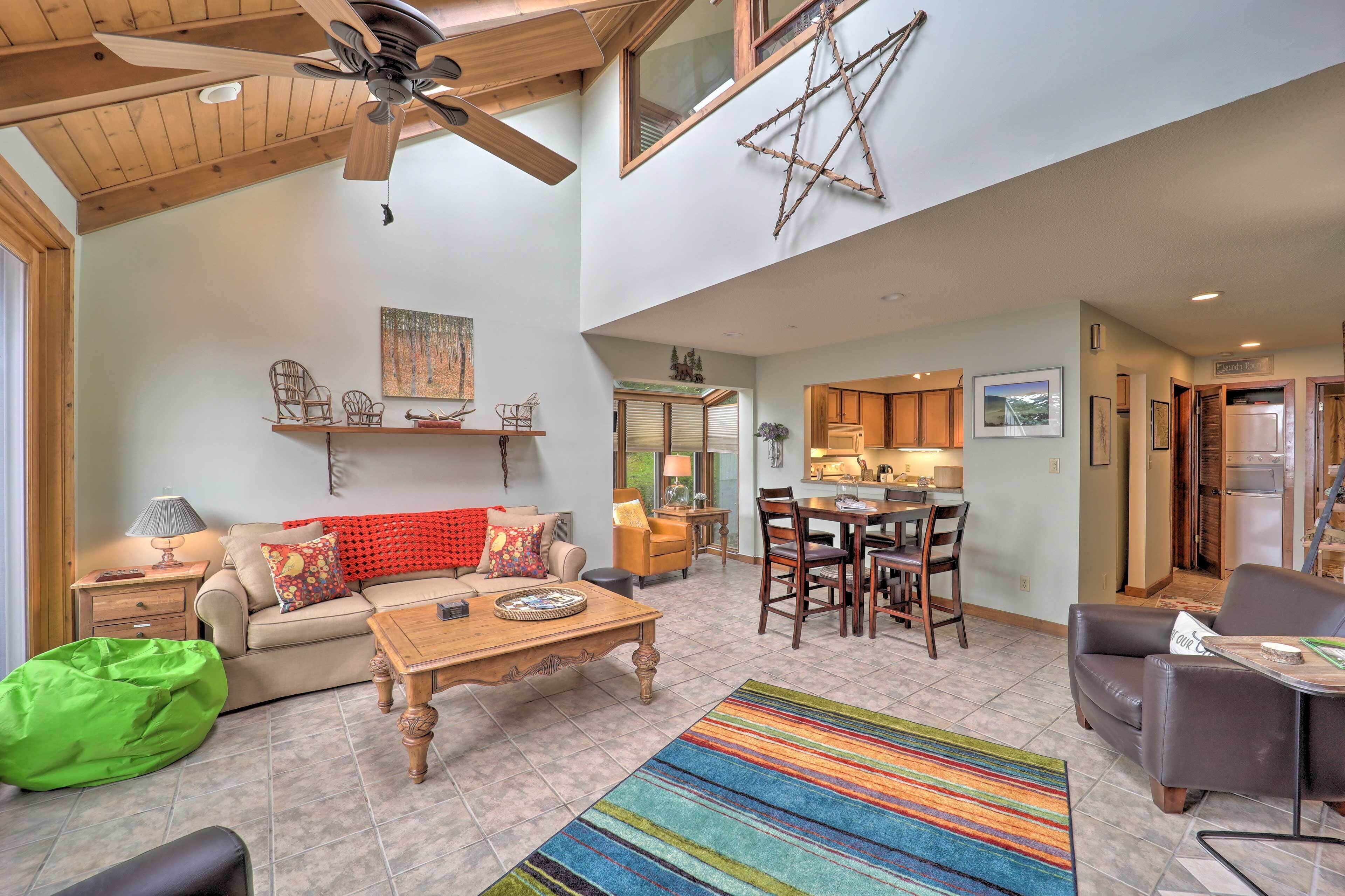 Beech Mountain Ski Condo, w/ Private Balcony!
