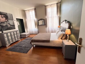 2 bedrooms, desk, iron/ironing board, travel crib - LUXURIOUS APT. IN THE HISTORIC CENTER OF RIVOLI CIN IT001219C2TP68B8BL (Rivoli)