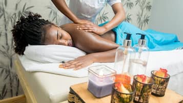 Masajes con piedras calientes, masajes de tejido profundo, masajes