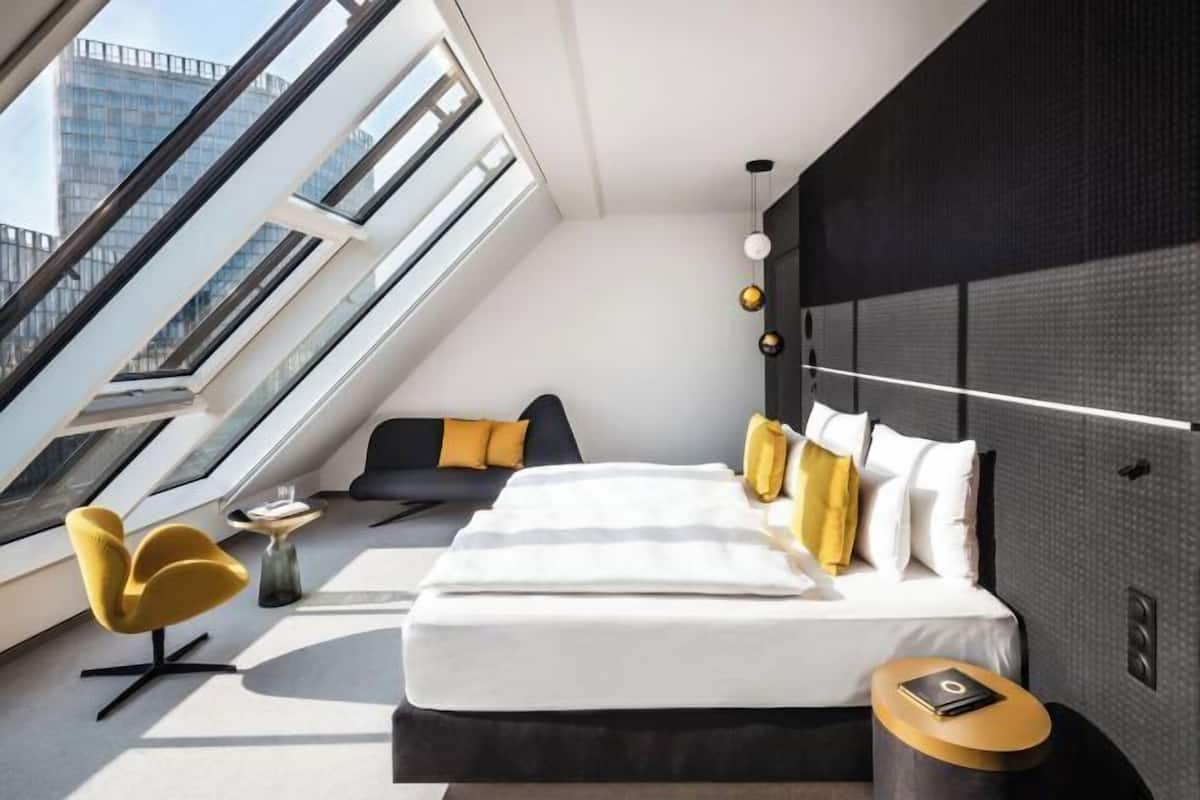 1 bedroom, down duvets, in-room safe, desk